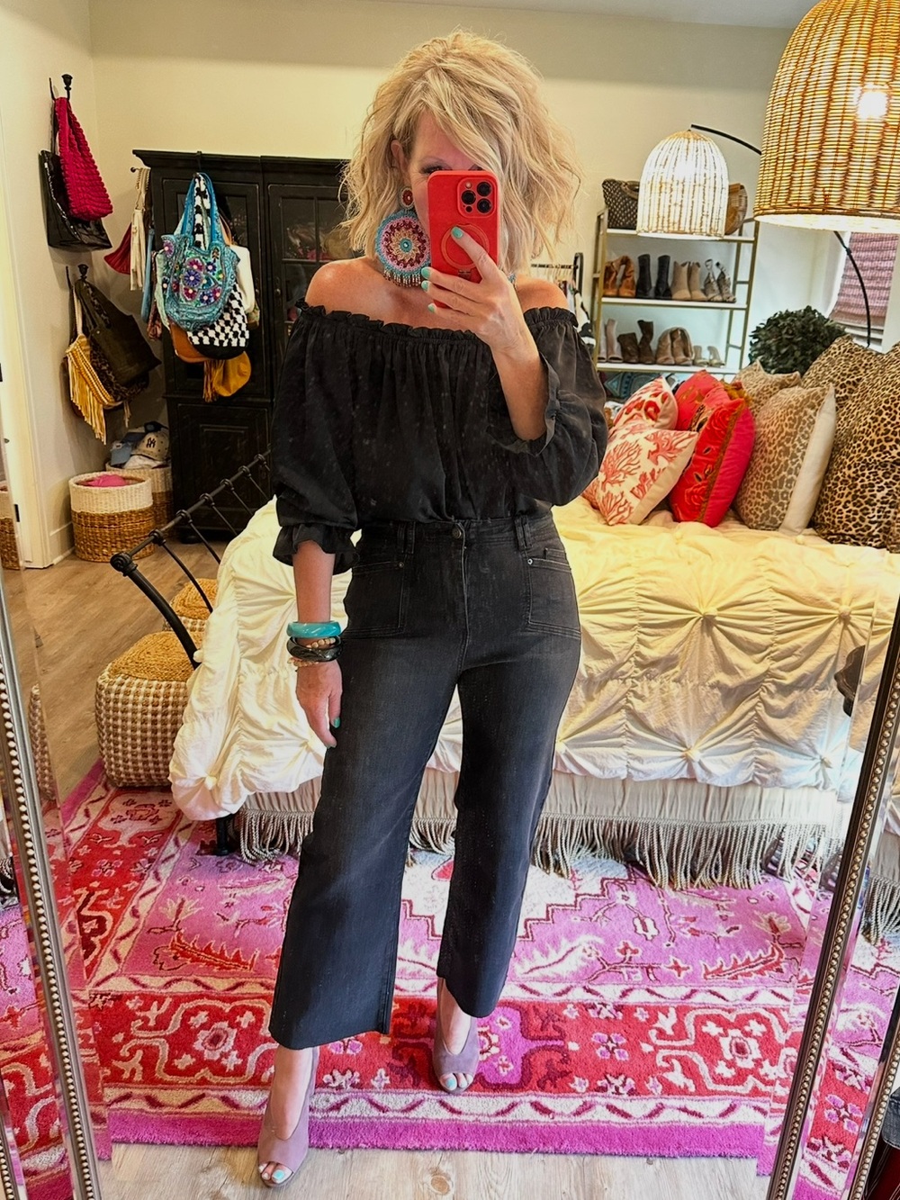 Amazon Black Cropped Jeans